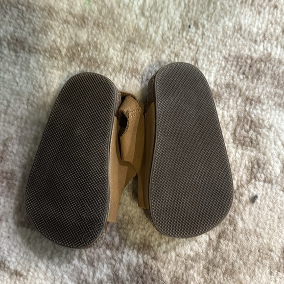 Old Navy Baby Birkenstock Style Sandals - Picture 2 of 2